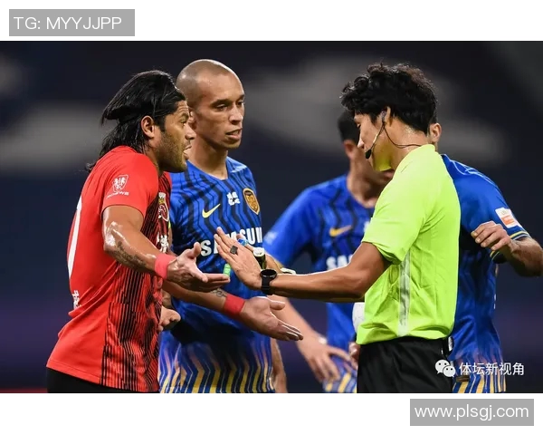 葡萄牙与冰岛激战正酣双方球员奋力拼搏争夺胜利